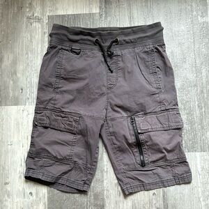 Akademiks Cargo Shorts Mens Small Dark Gray W Multiple Pockets 98% cotton